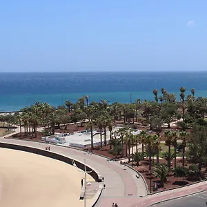 https://apartamento-arrecife.in-canary-islands.com